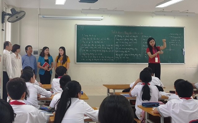 Khảo sát tại quận Nam Từ Liêm về thực hiện Chương trình Sữa học đường